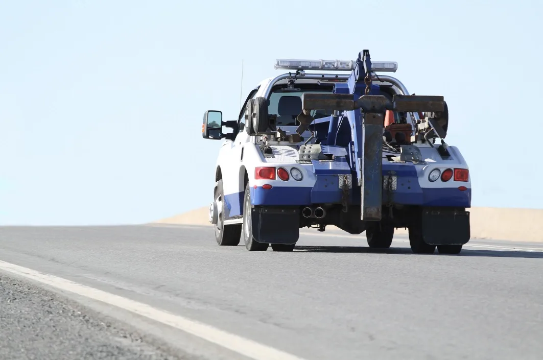 Richmond wrecker tow truck on the roadside
